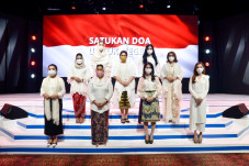9 Srikandi Persembahkan...