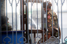 Kudeta Myanmar, Tentara...