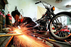 Industri Kreatif Motor...
