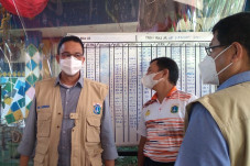 Anies Baswedan Kunjungi...