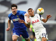 Menang Agregat 8-1 atas...
