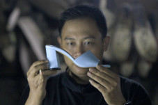Melihat Industri Sepatu...