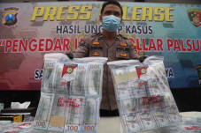 Ringkus Sindikat Uang...