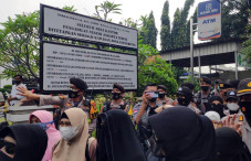 Sidang Perdana Habib...