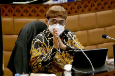 Gaya Menhub Budi Karya...