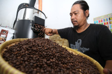 Target Produksi Kopi...