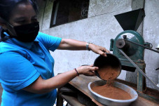 Produksi Kopi Hasil...