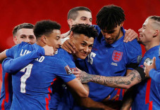 Inggris Libas San Marino...
