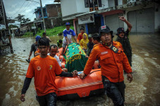 Terjebak Banjir, Jenazah...