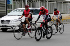 Gowes Bareng Rute GBK-Monas,...