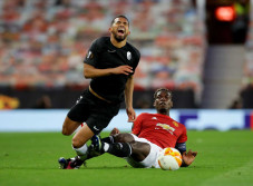 Menang Agregat 4-0,...