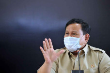 Menhan Prabowo Beri...