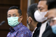 Harry Van Sidabuke Jadi...