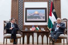 Temui Mahmoud Abbas,...