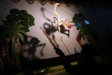 Atraktif, Dalang Cilik...