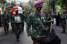 Mantan Menteri Luar...