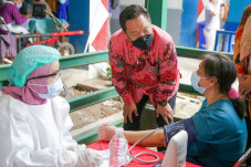 Warga Rusun Marunda...
