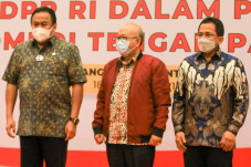 Pemulihan Ekonomi di...