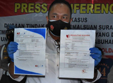 Polisi Ungkap Pemalsuan...