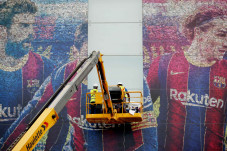 Resmi Gabung PSG, Foto...