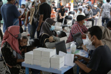 Antusias Warga Mengikuti...