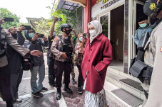 Ini Dia Penampilan Bupati...