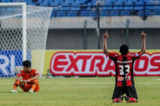 Liga 1 Indonesia : Persipura...