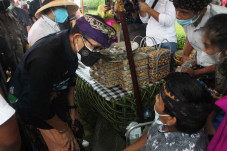 Sandiaga Uno Beri Pekerjaan...