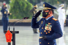 Panglima TNI Pimpin...