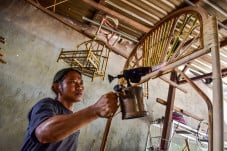Perajin Rotan Maluku...