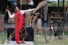 Pentas Wayang Suket...