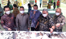 Diamond Supermarket...