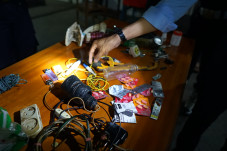 Silet hingga Pisau Rakitan...