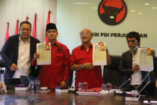 F-PDIP Desak Pertamina...