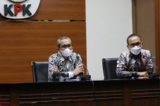 Bahas Koordinasi dan...