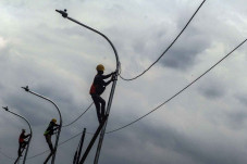 Rencana Kenaikan Tarif...