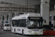 Damri Luncurkan Bus...