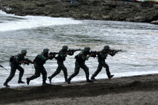 Aksi Prajurit Raider...