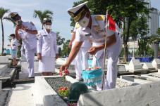 Ziarah ke Makam Pahlawan...