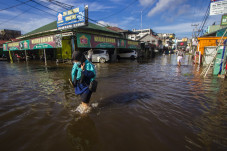Banjir Rob Landa Kota...