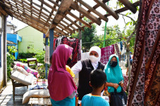 Gubernur Jawa Timur...