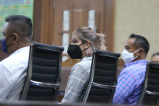 Dituntut 12 Bulan Rehabilitasi,...