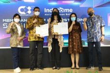 Kolaborasi dengan CXO,...