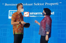 BFI Finance Permudah...