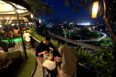 Deja Vu Sky Dining Plaza...