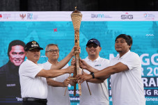 Rayakan HUT ke-25 Kementerian...