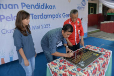 Estafet Peduli Bumi:...
