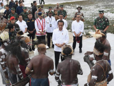 Potret Stafsus Presiden...