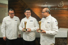 Bank Muamalat Raih Penghargaan...