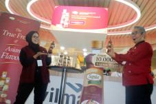 Sania Royale Luncurkan...